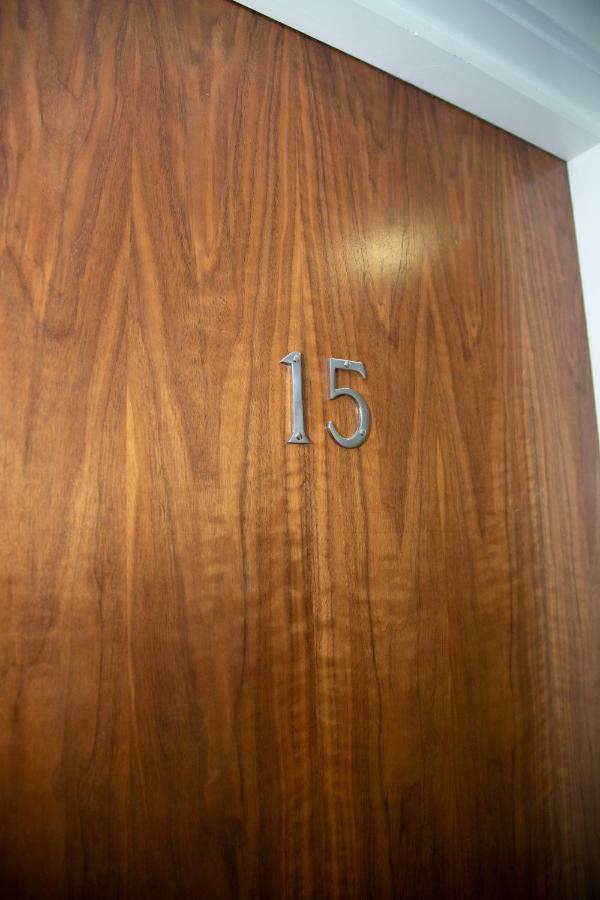 Serviced Apartment In Liverpool City Centre - Free Parking - Balcony - By Happy Days Exterior foto